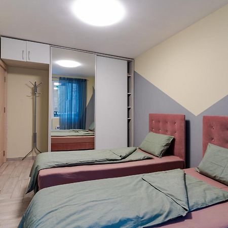 Mirela Guest Apartment فيليكو ترنوفو المظهر الخارجي الصورة