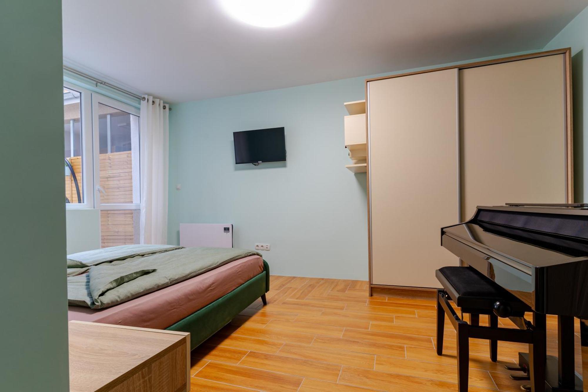 Mirela Guest Apartment فيليكو ترنوفو المظهر الخارجي الصورة