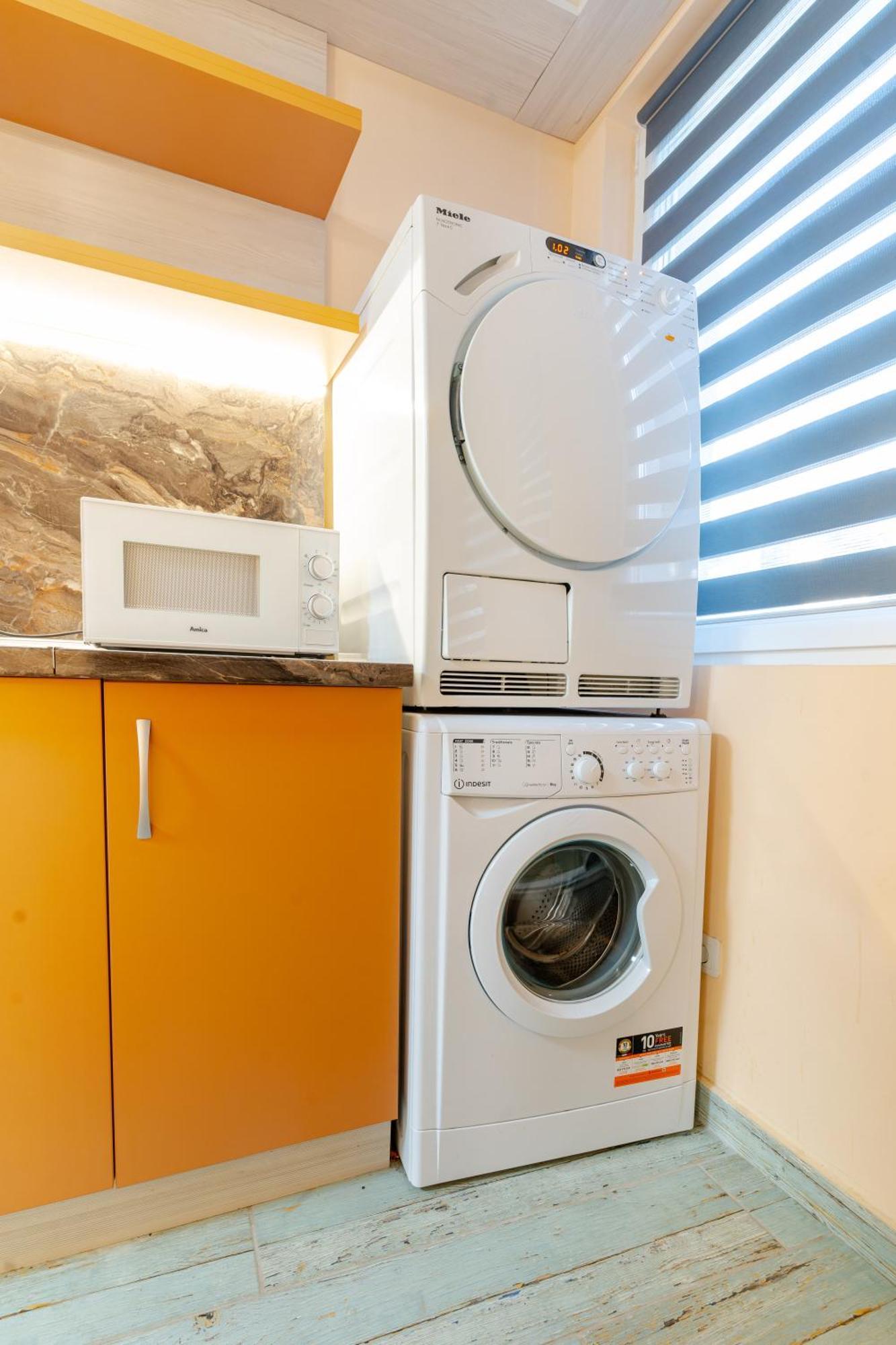 Mirela Guest Apartment فيليكو ترنوفو المظهر الخارجي الصورة